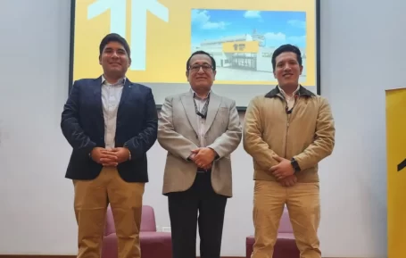 Egresados de Ingeniería Industrial comparten su experiencia con estudiantes de la UPN